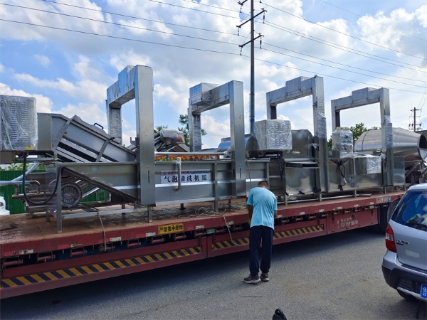 水浴式解凍清洗蒸煮流水線發貨