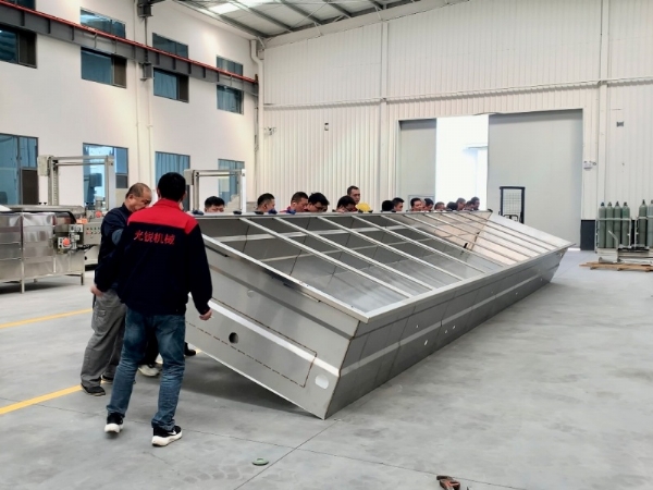 車間協作:一翻一折見齊心