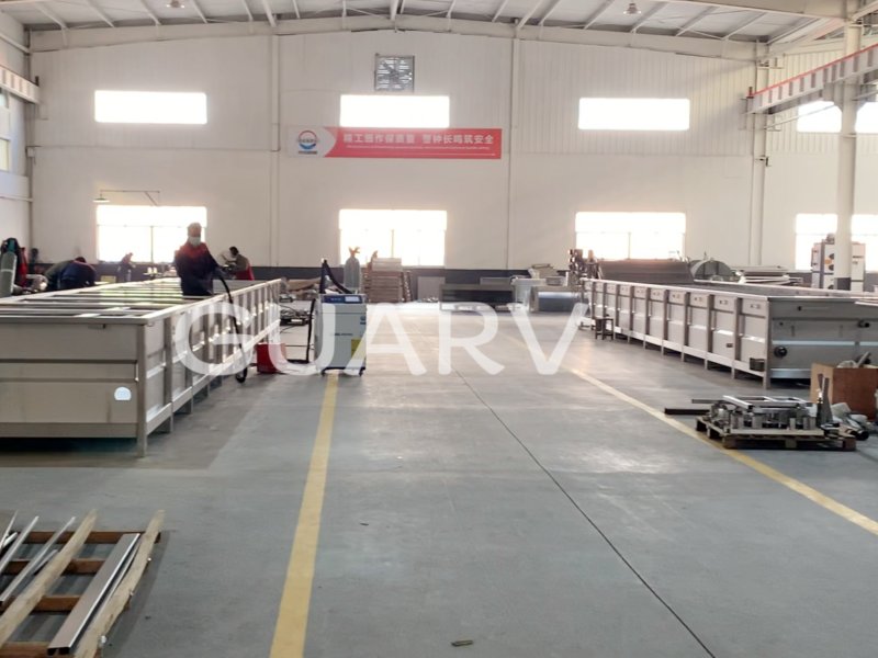 火力全開(kāi)！五臺(tái)巴氏機(jī)同啟，車(chē)間生產(chǎn)掀熱潮