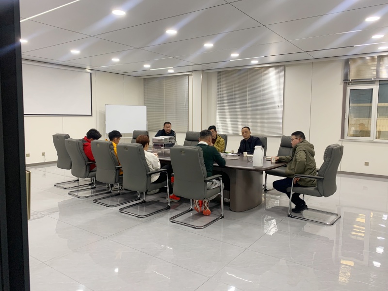 跨國(guó)交流促合作 —— 馬來(lái)西亞客戶(hù)到訪參觀玉米處理生產(chǎn)線